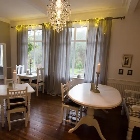 מלון The Woodlands Hotel, Sandsend *