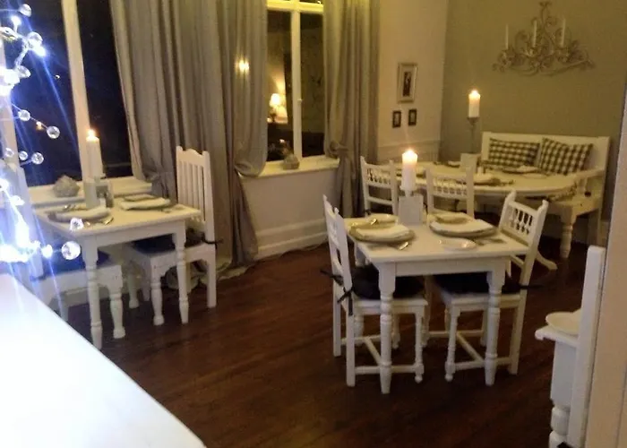 The Woodlands Hotel, Sandsend Отель *