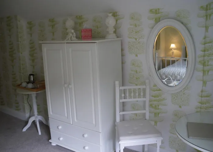 The Woodlands Hotel, Sandsend Отель Уитби